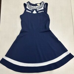 Monteau Couture Formal Navy and White Girls Dress (size medium/8)